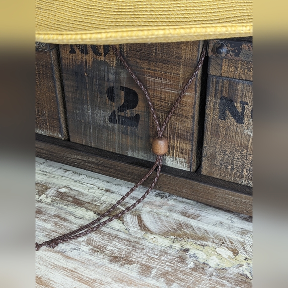 Straw hat with braided chin strap - Picture 3 of 7